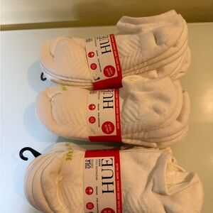 HUE Women/Men white Massaging Sneaker Socks 74% Cotton Set of 3 (18 pair)